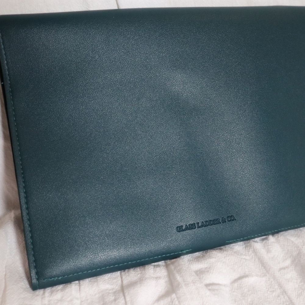 Glass Ladder & Co Marilyn Mini Organizer Clutch Forest Green NWT - Picture 2 of 6